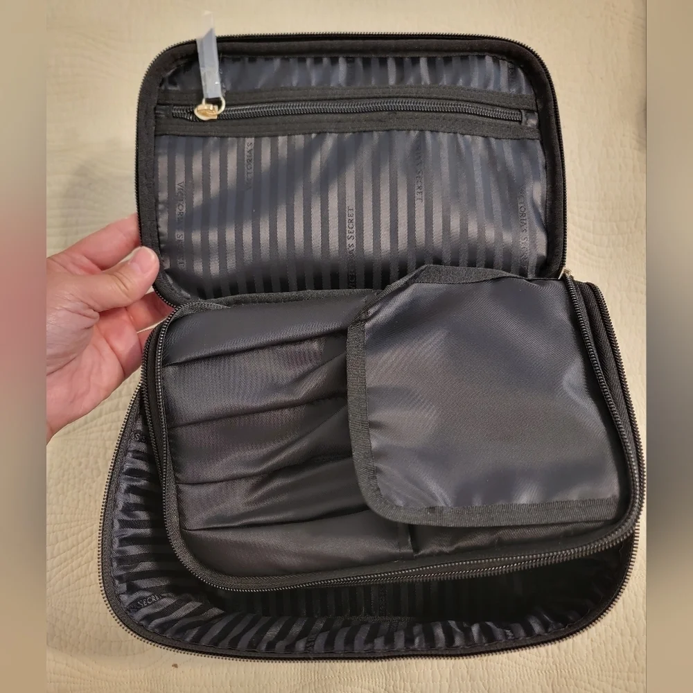 NEW Victoria's Secret Cosmetics Travel Case